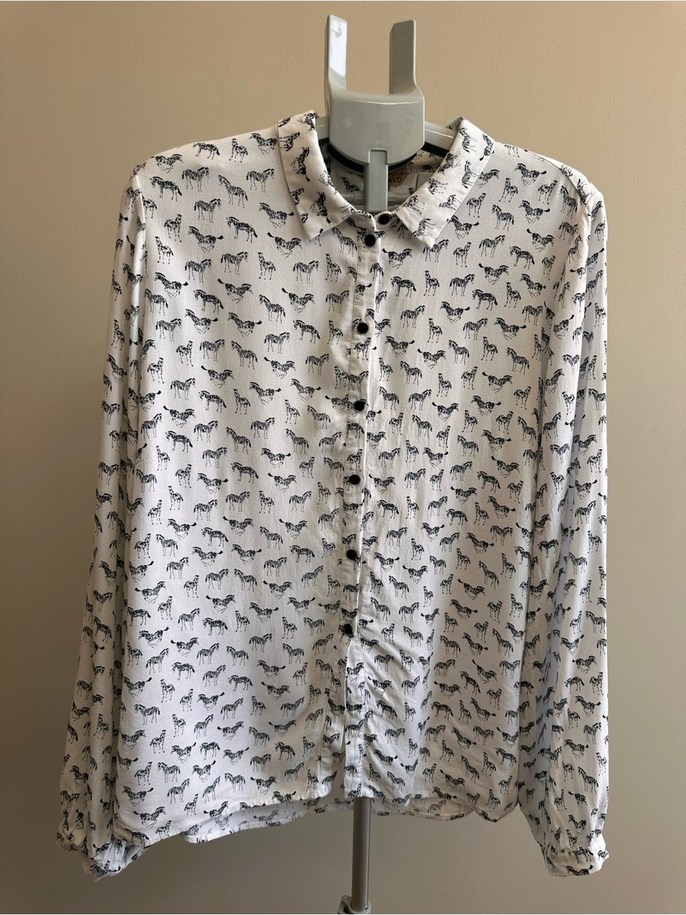 ESQUALO White Button-Down Shirt with Black Zebra Print